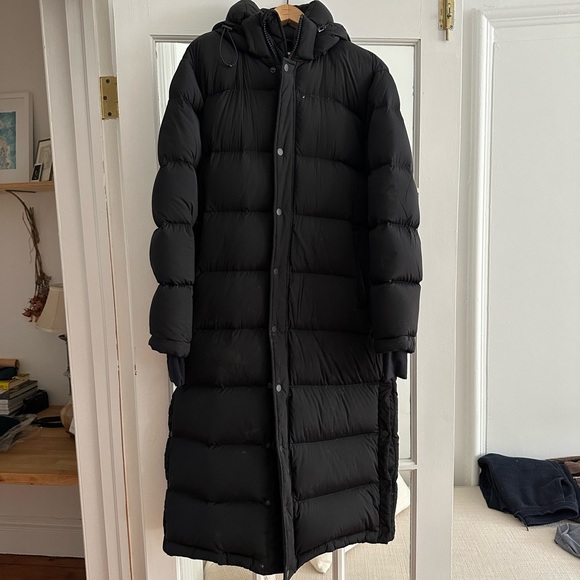 Aritzia Jackets & Blazers - Aritzia TNA super puff